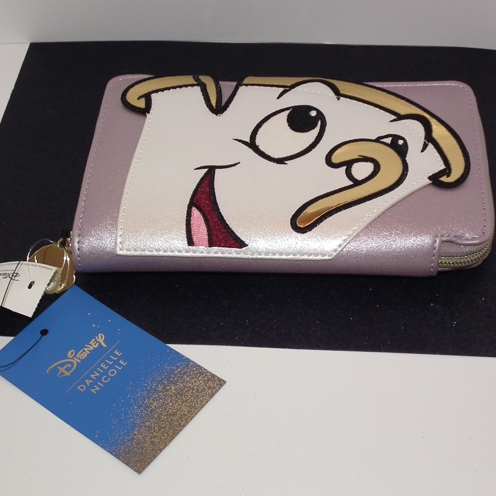 Danielle Nicole Disney Chip Wallet